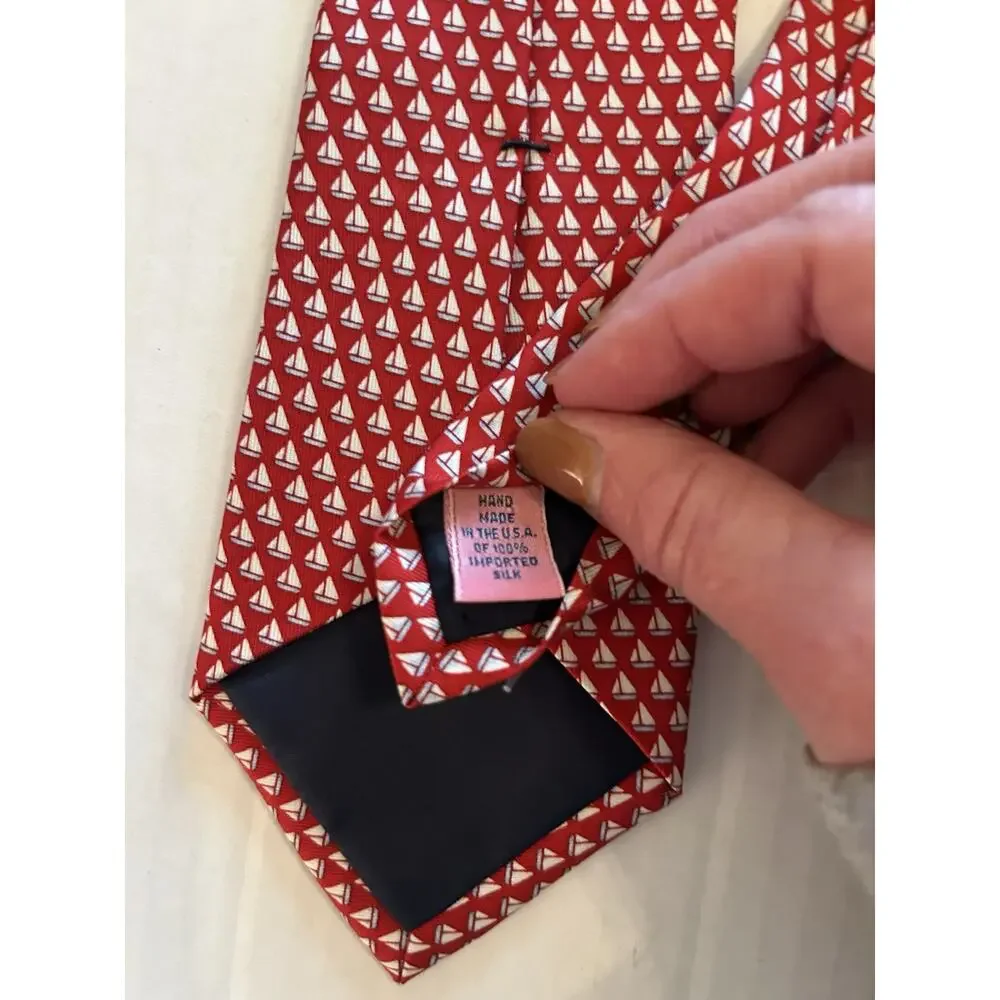 Vineyard Vines Marthas Shep & Ian Tie Mens Silk Red Sailboats 3.25” Handmade USA